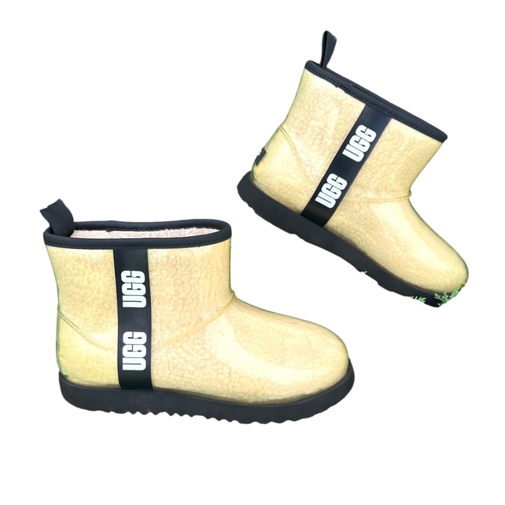 Ugg Classic Clear Mini Winter Boots‎ Women's Size 6 Cream